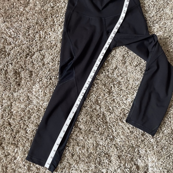 Old Navy Athletic Wear Leggings w/ Mesh - Picture 8 of 9